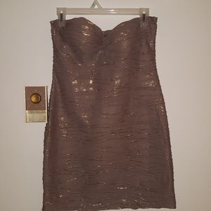 Strapless fantsy like dress